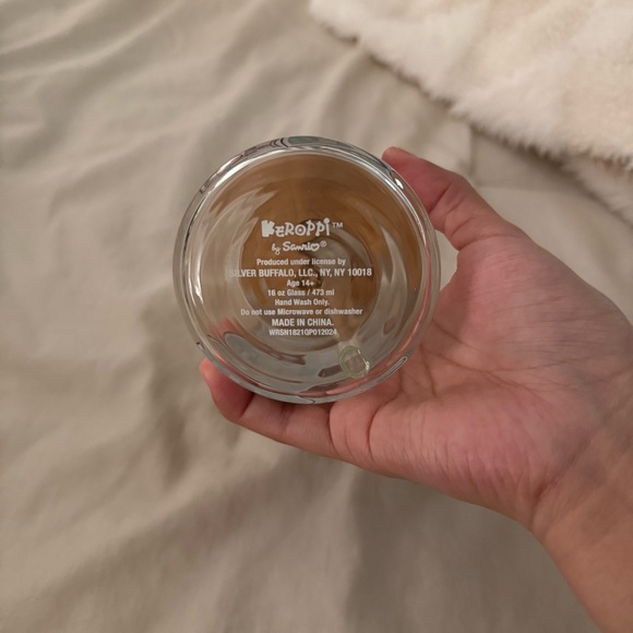 Cute Keroppi Glass Tumbler with Straw - Picture 3 of 3